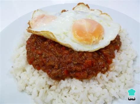  ¿Pasta De Arroz Con Huevos Y Carne: Una Sinfonía Sabrosa De Texturas Crujientes Y Suaves?