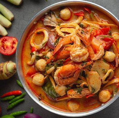 ¡El Cazuela de Mariscos: Una Sinfonía Explosiva de Sabores del Mar en un Caldo Cremoso!