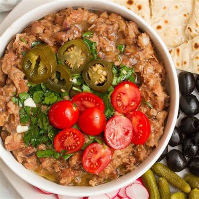  Ful Medames: ¡Un irresistible manjar egipcio que combina cremosidad y frescura picante!