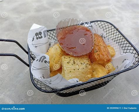  Himmel und Erde! Una delicia terrenal de salsas dulces y picantes que te dejará boquiabierto.