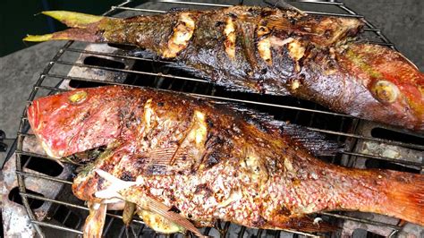  Pescado de la Bahía Ahumado con Salsa Agridulce: ¿Un Capricho del Mar o una Sinfonía Sabrosa?