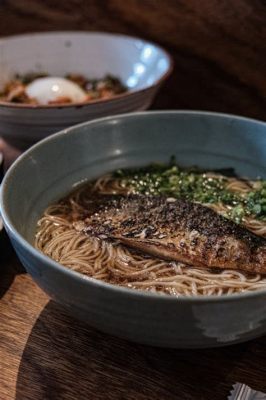  ¡Ramen Xyō: Una Sinfonía de Caldo Umami y Fideos Sellados al Período Edo!