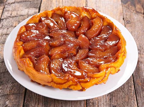  Tarte Tatin: ¡Una explosión de sabor caramelizado que te transportará a la Provenza francesa!